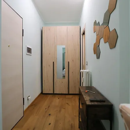 Apartamento Casa Hexa - Monolocale Smart Con Balcone, Ac E Parcheggio Gratuito