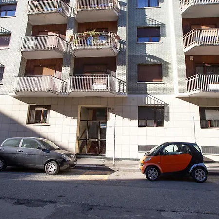 Casa Hexa - Monolocale Smart Con Balcone, Ac E Parcheggio Gratuito アパート トリノ